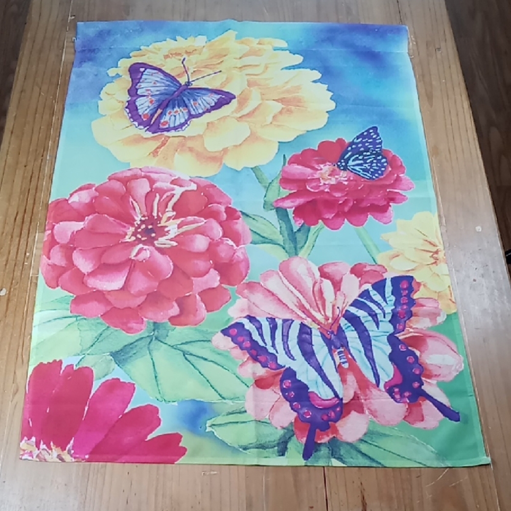 Unbranded Spring Butterfly/Floral Garden Flag 39x27